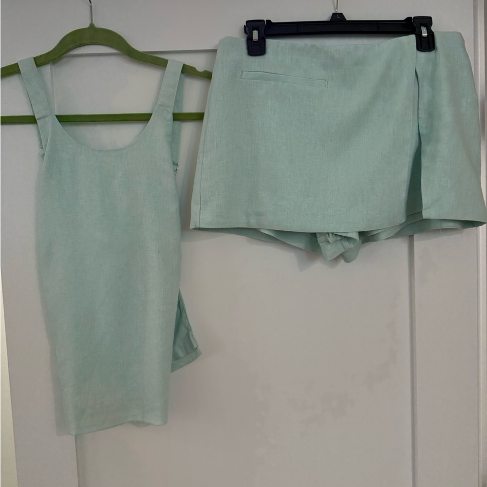 Abercrombie & Fitch Light Green Women's Skort Set